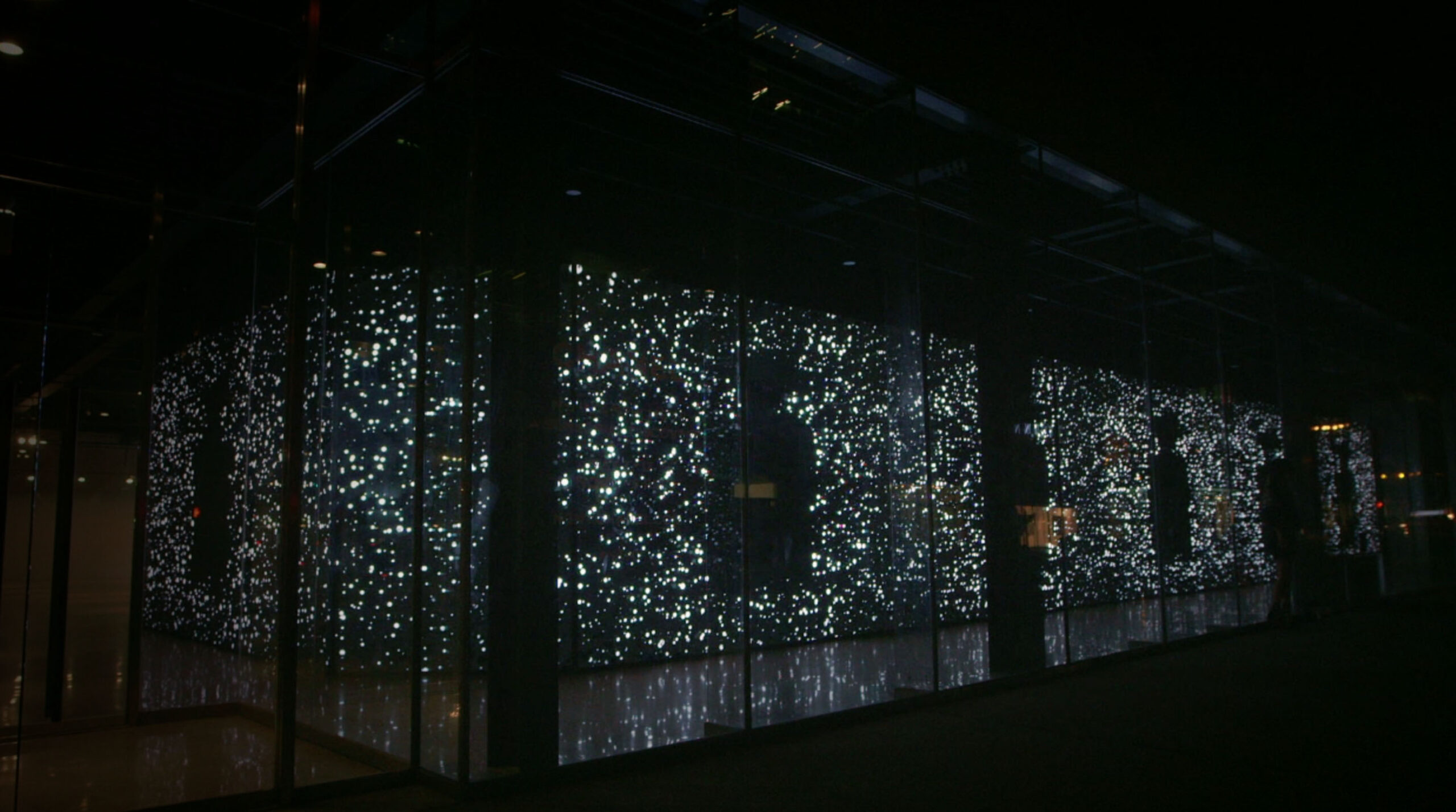 CN5_LED_DOTS_2860x1600-1