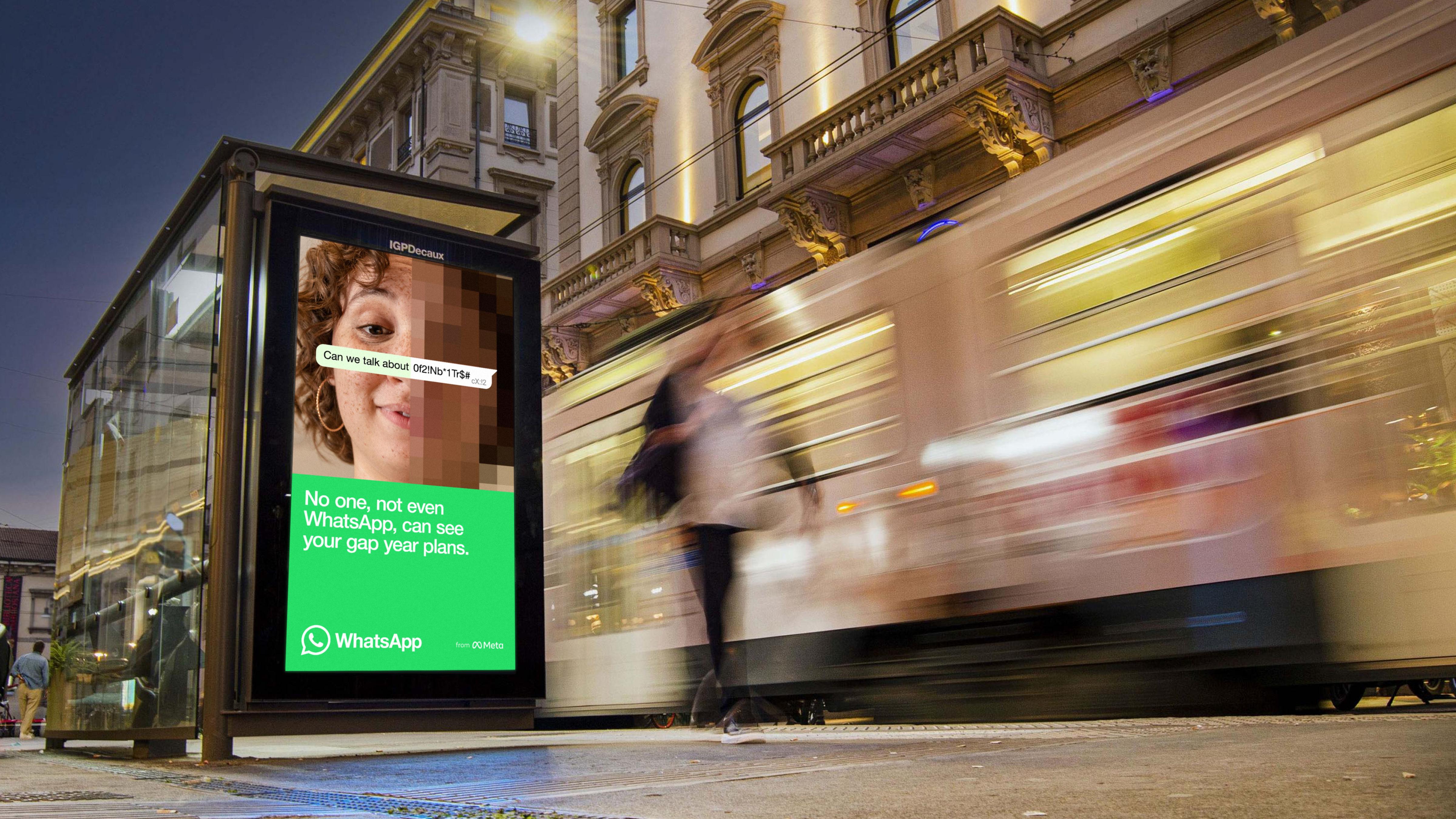 BOOK_WHATSAPP_UK_RAILD6